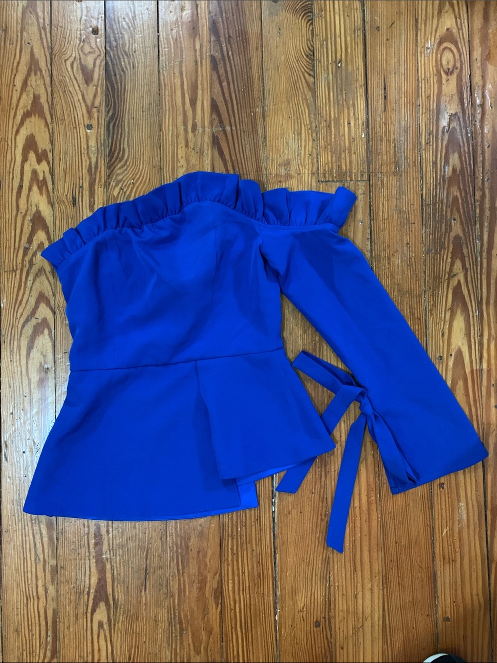 TwoSisters the Label Ainsley One Sleeve Ruffle Asymmetrical Top - Blue